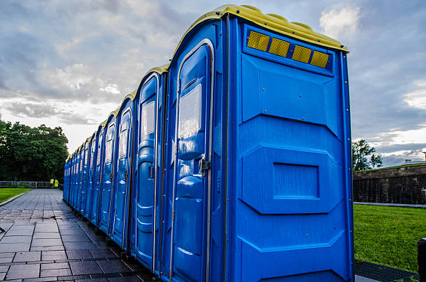 Portable Toilet Options We Offer in Newburgh Heights, OH
